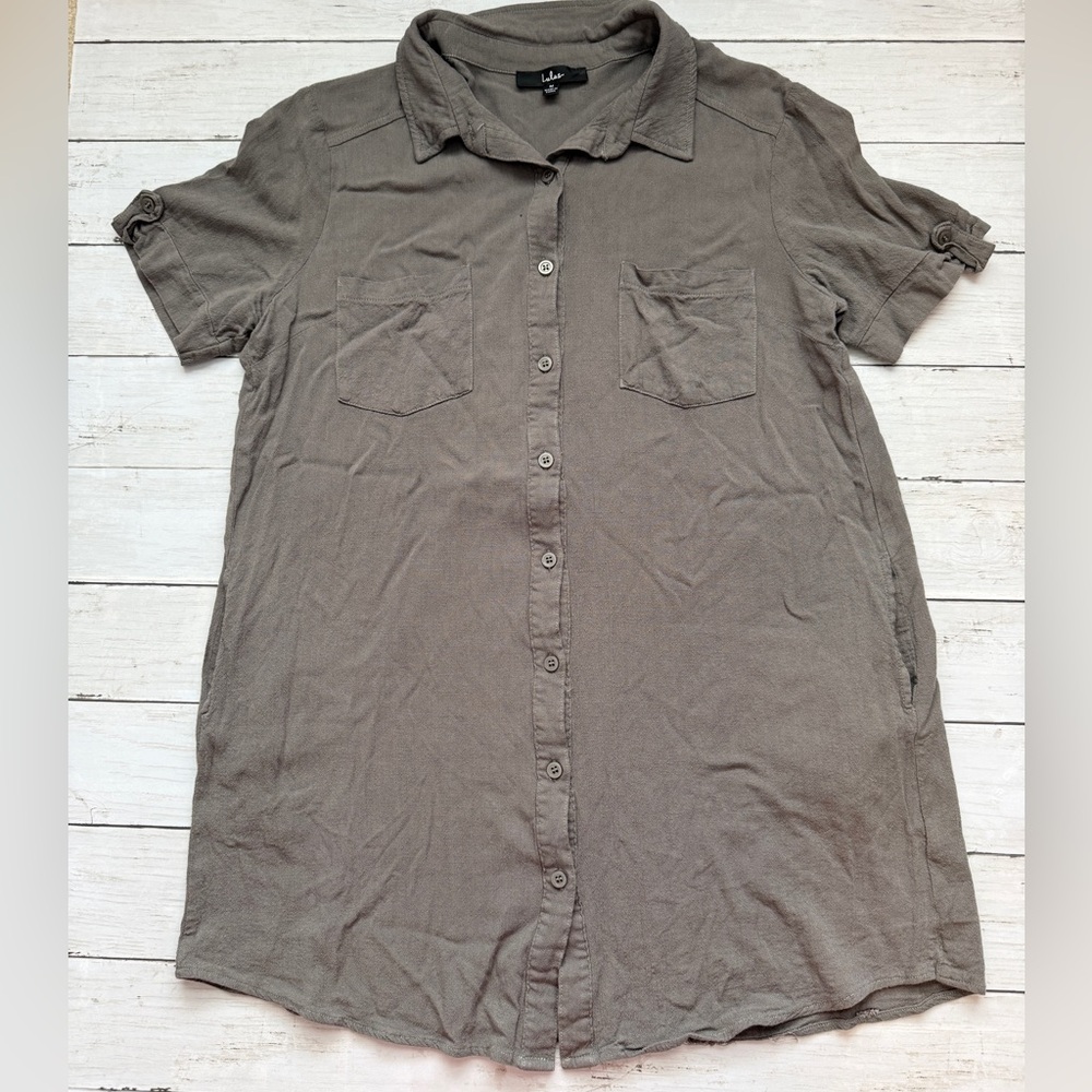 Lulus Button Down Top Womens Medium Taupe Short Sleeve Blouse Casual Minimalist
